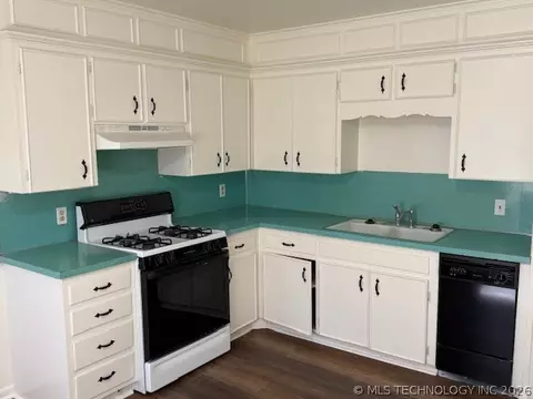1342 E 55th Pl, Tulsa, OK 74105 photo 7
