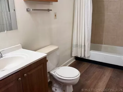 1342 E 55th Pl, Tulsa, OK 74105 photo 11