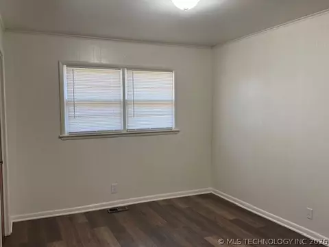 1342 E 55th Pl, Tulsa, OK 74105 photo 6