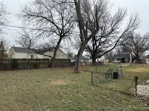 4307 E 4th Pl, Tulsa, OK 74112 photo 2
