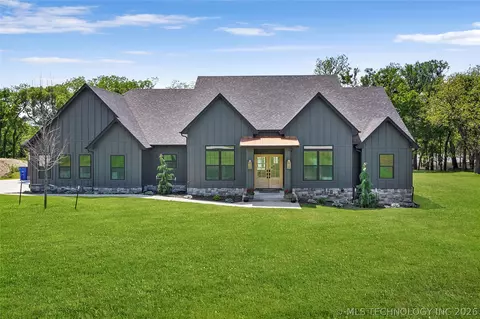 3800 E 482 Ln, Pryor, OK 74361