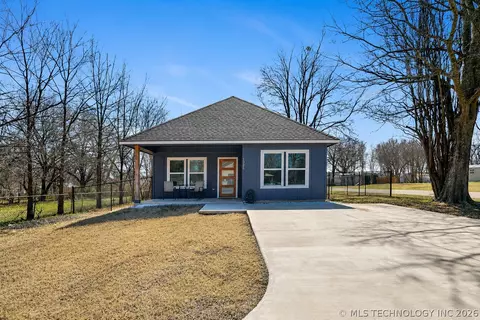 1325 Houston, Durant, OK 74701