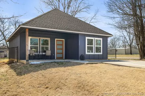 1325 Houston, Durant, OK 74701