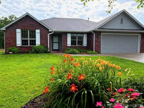 14902 E 370 Rd, Claremore, OK 74017