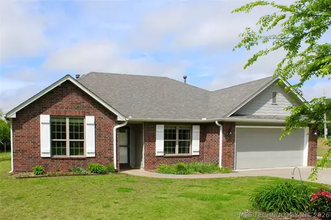 14902 E 370 Rd, Claremore, OK 74017
