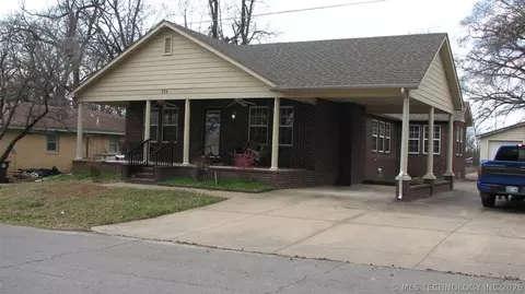 328 S Fairland Ave, Coweta, OK 74429