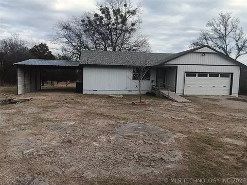 1206 N Lakeside Dr N, Adair, OK 74330