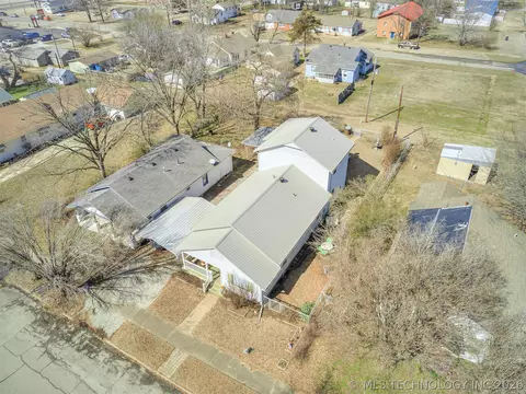 View/Area - 1123 E 9th St, Okmulgee, OK 74447 photo 1 of 7
