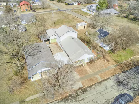 View/Area - 1123 E 9th St, Okmulgee, OK 74447 photo 6 of 7