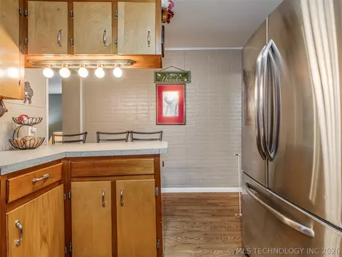 Kitchen - 1123 E 9th St, Okmulgee, OK 74447 photo 4 of 6