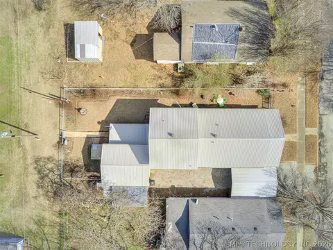 View/Area - 1123 E 9th St, Okmulgee, OK 74447 photo 7 of 7
