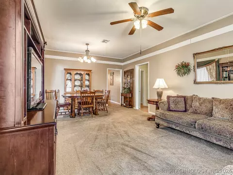 Living - 1123 E 9th St, Okmulgee, OK 74447 photo 6 of 9