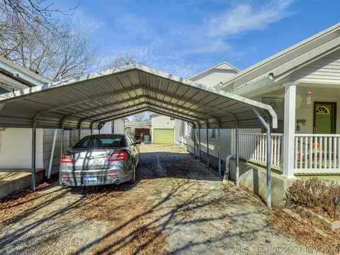 Exterior - 1123 E 9th St, Okmulgee, OK 74447 photo 10 of 18