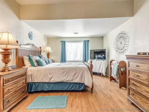 Bedroom - 1123 E 9th St, Okmulgee, OK 74447 photo 2 of 11