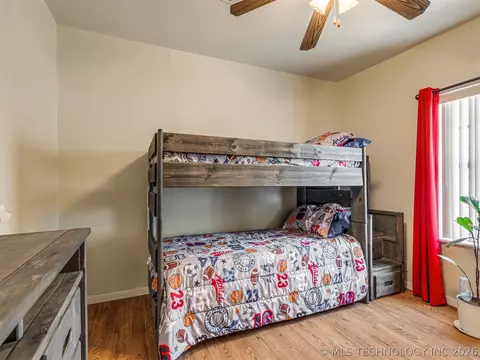 Bedroom - 1123 E 9th St, Okmulgee, OK 74447 photo 8 of 11