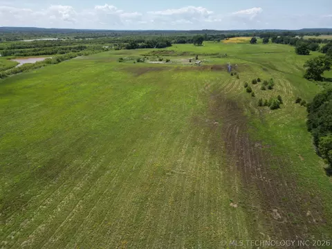 S 4110 Road, Eufaula, OK 74432 photo 2