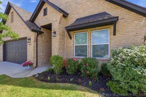 1417 N 72nd St, Broken Arrow, OK 74014