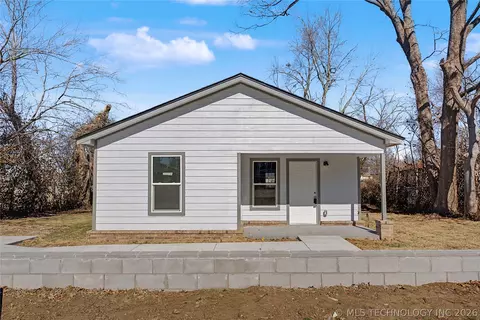 215 W Burnham Ave, Sapulpa, OK 74066