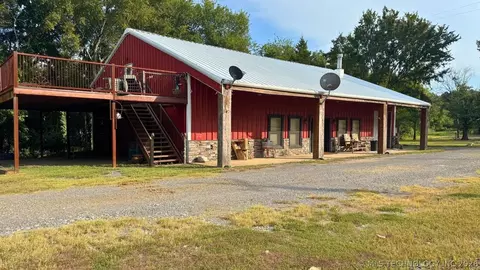 52901 201st Ave, Hodgen, OK 74939