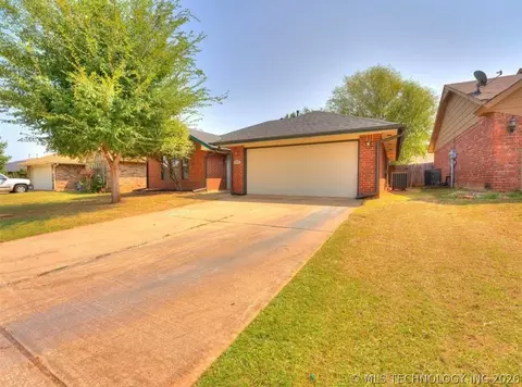 405 Crestland Dr East Ave, Norman, OK 73071
