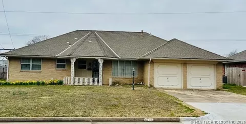 4770 S Hudson Pl, Tulsa, OK 74135