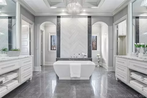 Bath - 17930 E Falcon Pass, Owasso, OK 74055 photo 1 of 10