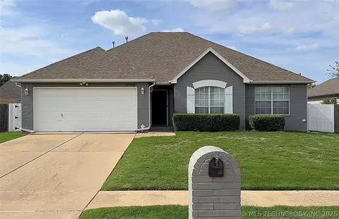 10309 E 115th Pl, Bixby, OK 74008