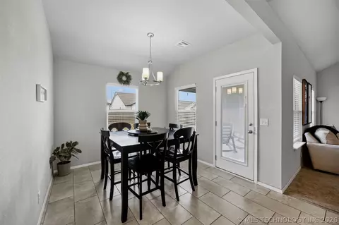 Dining - 7403 E 87th St N, Owasso, OK 74055 photo 2 of 2