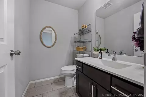 Bath - 7403 E 87th St N, Owasso, OK 74055 photo 1 of 5