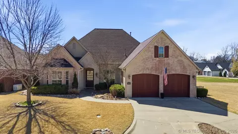 3207 Covey Trail Cir, Claremore, OK 74017