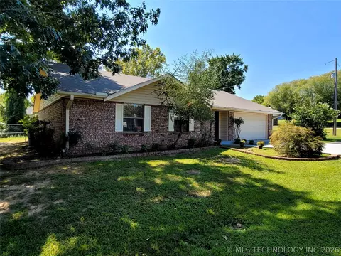 112 Meadowlark Rd, Eufaula, OK 74432