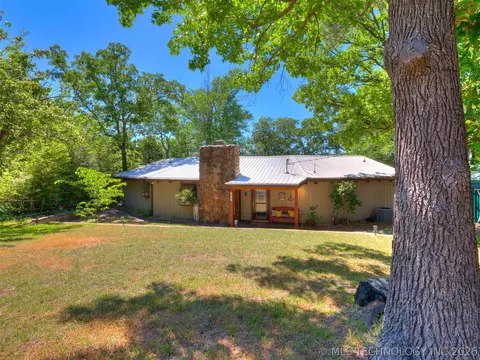 370 N Bk 1600 Rd, Stigler, OK 74462