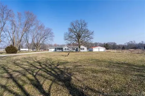 23586 116 Hwy, Colcord, OK 74338