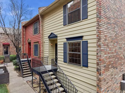 215 W 18th Street 17, Tulsa, OK 74119