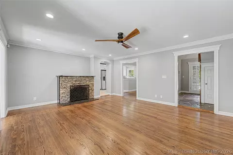 Living - 2430 E 17th Pl, Tulsa, OK 74104 photo 4 of 5