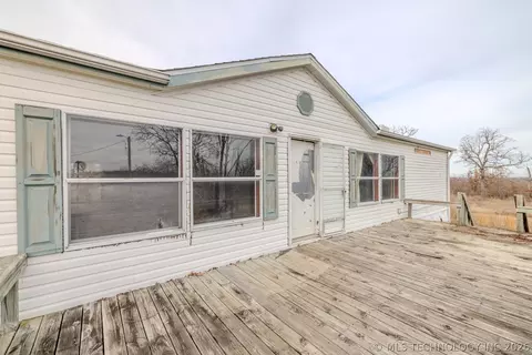 27757 W 41st St S, Mannford, OK 74044