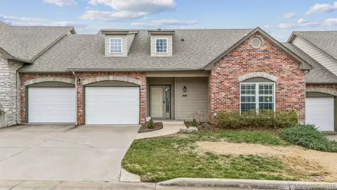 5011 W Birmingham Pl, Broken Arrow, OK 74011