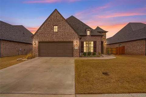 7917 N 146th East Ave, Owasso, OK 74055