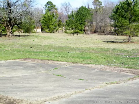 2 E Washington St, Idabel, OK 74745 photo 25