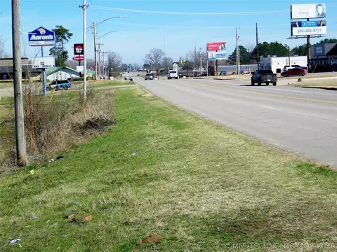 2 E Washington St, Idabel, OK 74745 photo 26