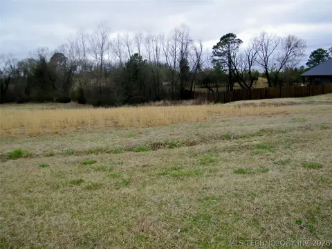 2 E Washington St, Idabel, OK 74745 photo 4