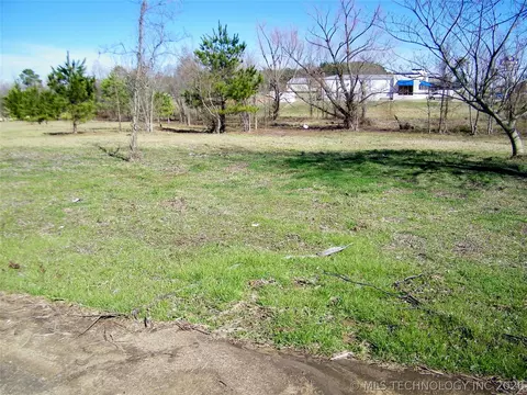 4 E Washington St, Idabel, OK 74745 photo 7