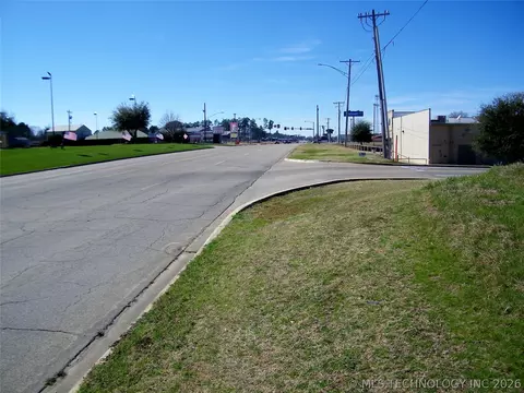 4 E Washington St, Idabel, OK 74745 photo 13