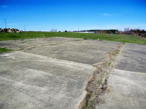 4 E Washington St, Idabel, OK 74745 photo 6