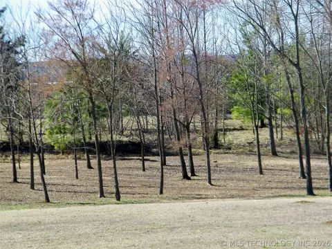 4 E Washington St, Idabel, OK 74745