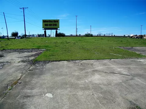 4 E Washington St, Idabel, OK 74745 photo 5