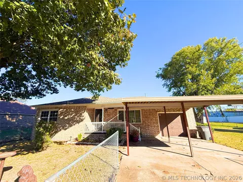 2231 E 32nd Pl N, Tulsa, OK 74105