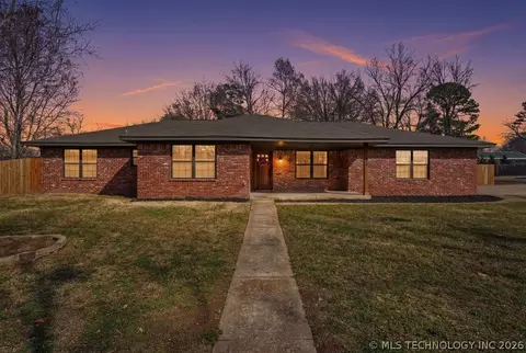 8969 E 116th St S, Bixby, OK 74008