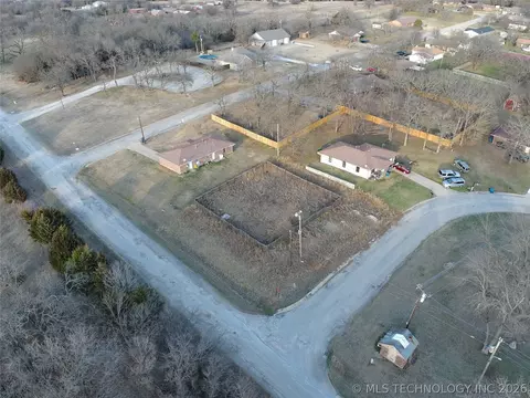 2213 Burkdoll Rd, Pawnee, OK 74058
