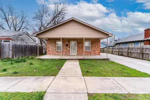 915 E Oak St, Cushing, OK 74023